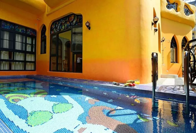 تختخواب و صبحانه Moon Star Villa