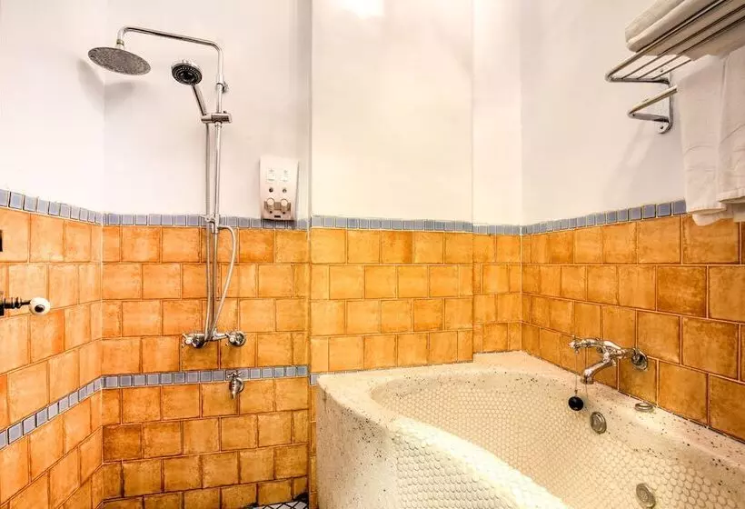 تختخواب و صبحانه Moon Star Villa