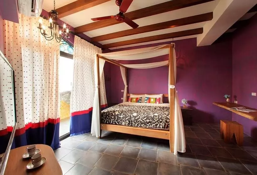 تختخواب و صبحانه Moon Star Villa