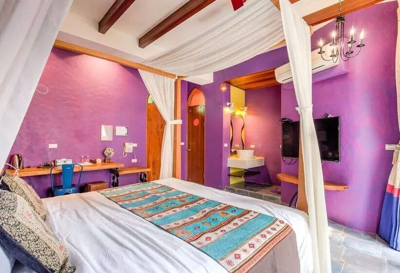 تختخواب و صبحانه Moon Star Villa