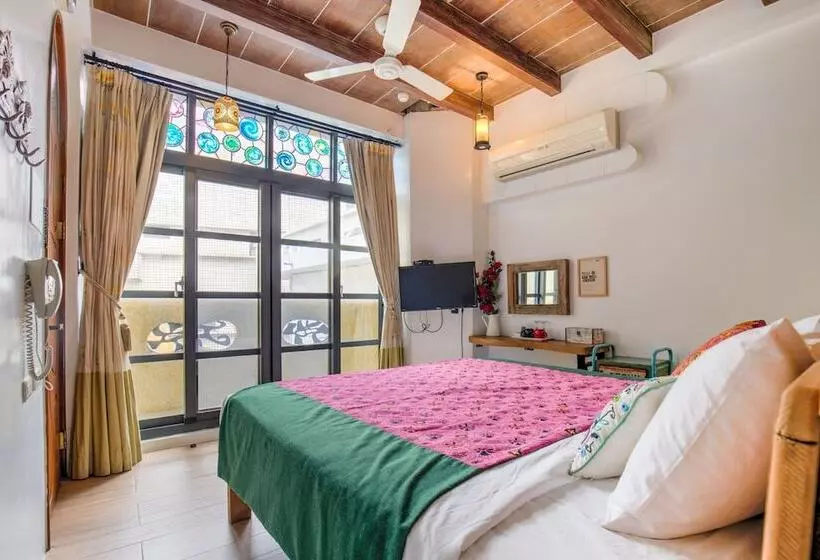 تختخواب و صبحانه Moon Star Villa