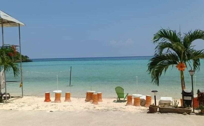 Hotel Aizawa Beach Resort