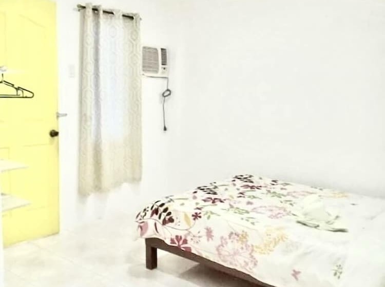 Hotel Aizawa Beach Resort