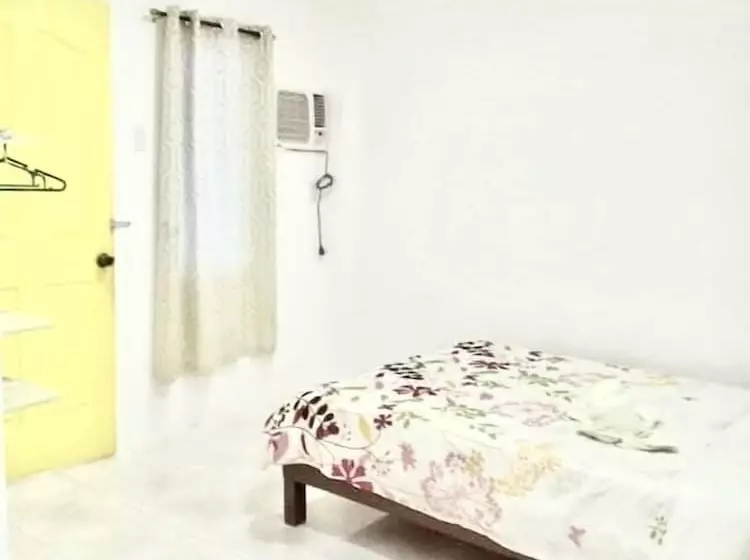 Hotelli Aizawa Beach Resort