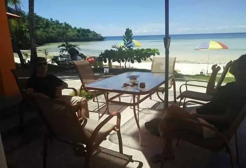 Hotelli Aizawa Beach Resort