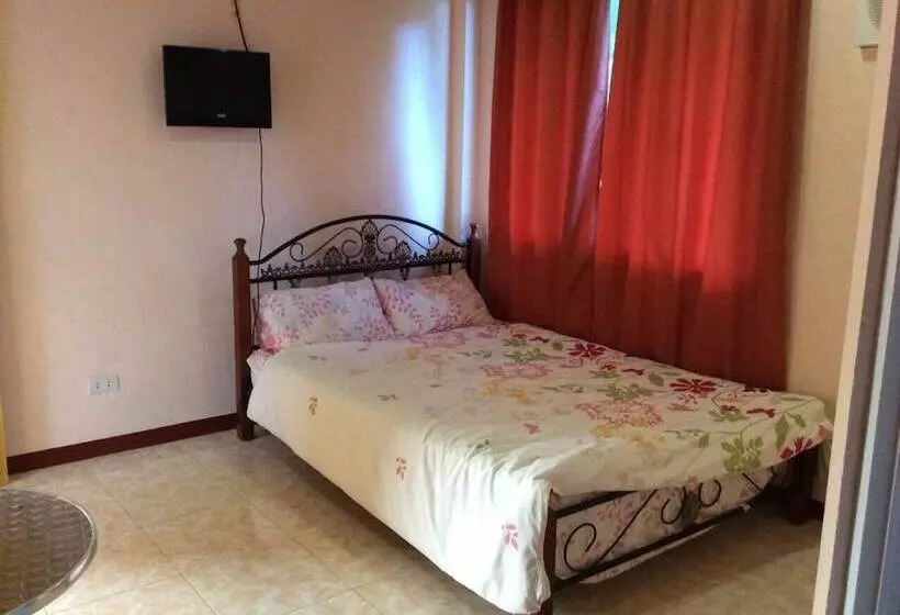 Hotelli Aizawa Beach Resort