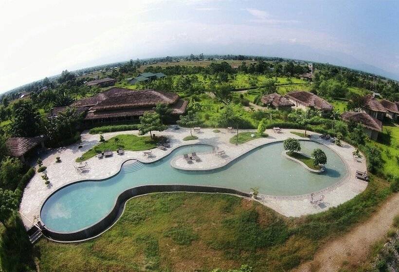 هتل Barahi Jungle Lodge