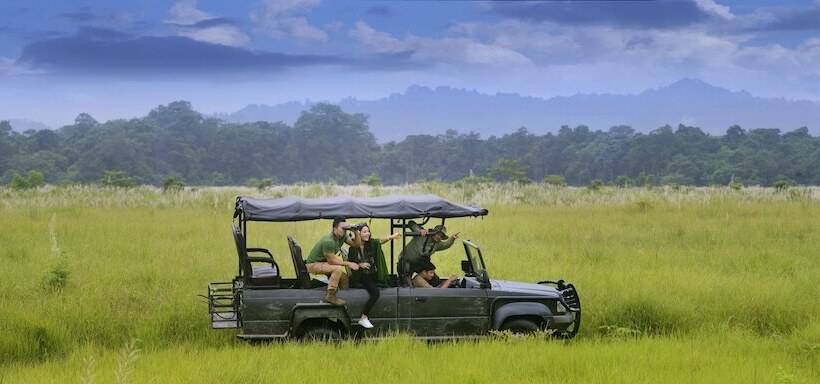 هتل Barahi Jungle Lodge