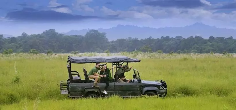 هتل Barahi Jungle Lodge