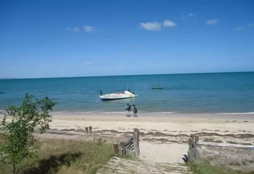 هتل Caliente Beach Lodge