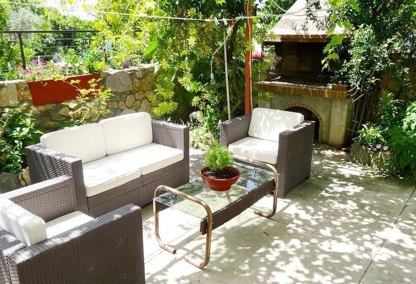 Hotel Kapougiati Studios