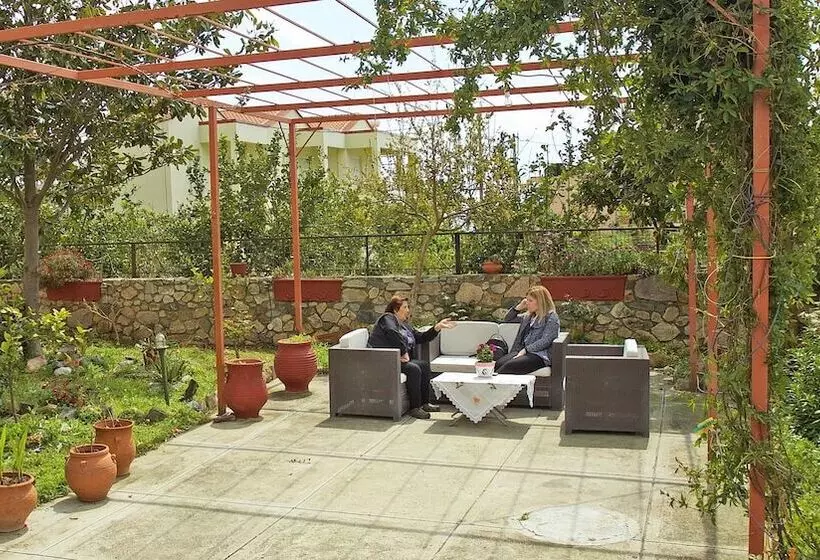 Hôtel Kapougiati Studios