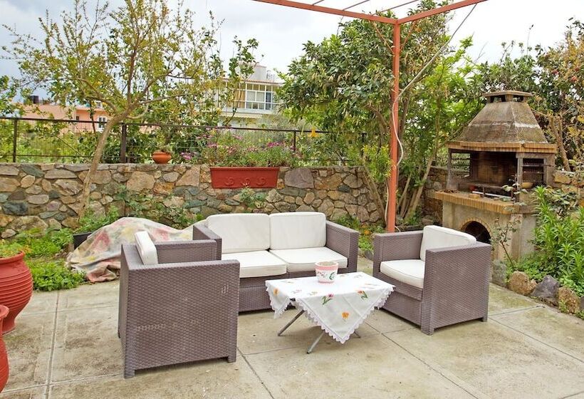 Hotel Kapougiati Studios