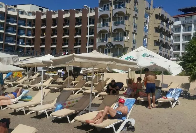 هتل La Vita Beach