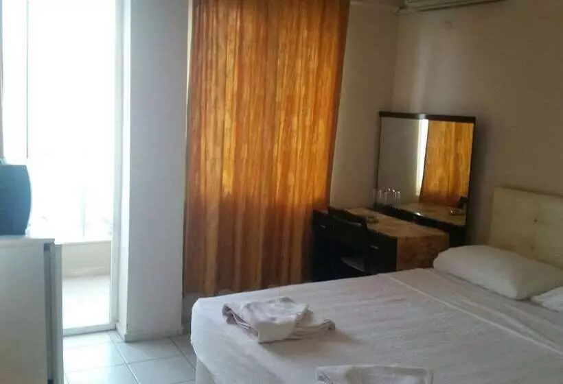 هتل La Vita Beach