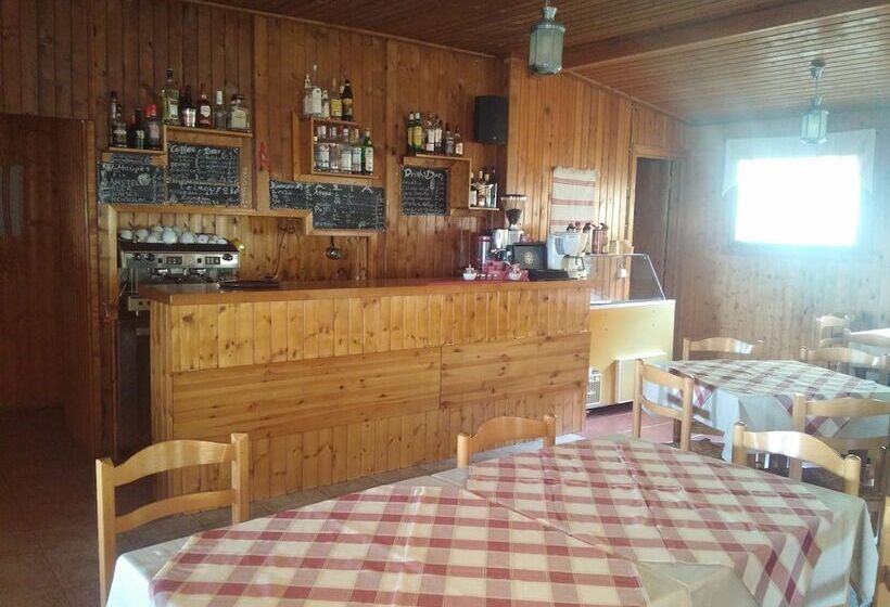 فندق Livadaki Village