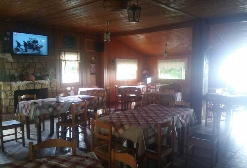 فندق Livadaki Village