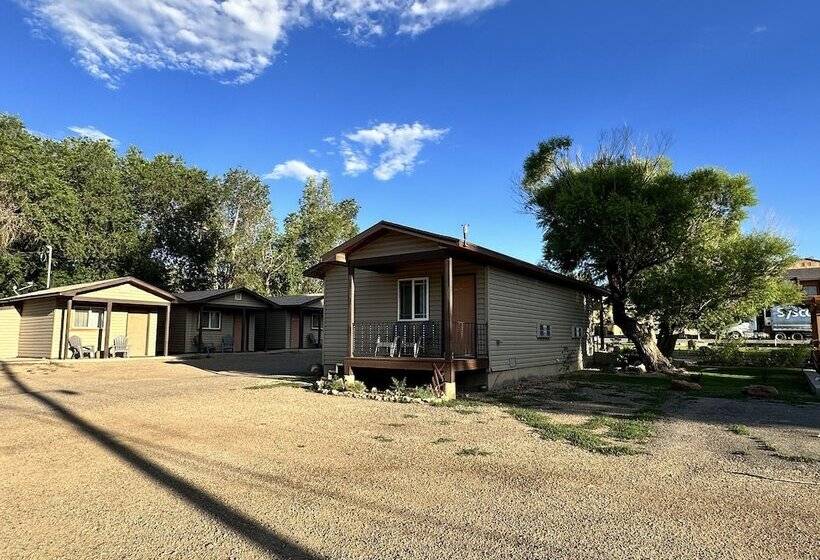 فندق Moosehead Lodge & Cabins