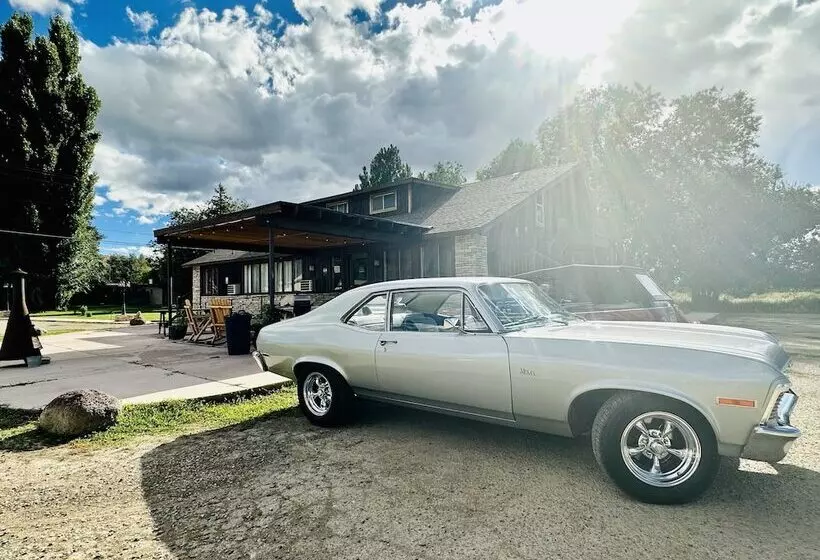 Hotelli Moosehead Lodge & Cabins