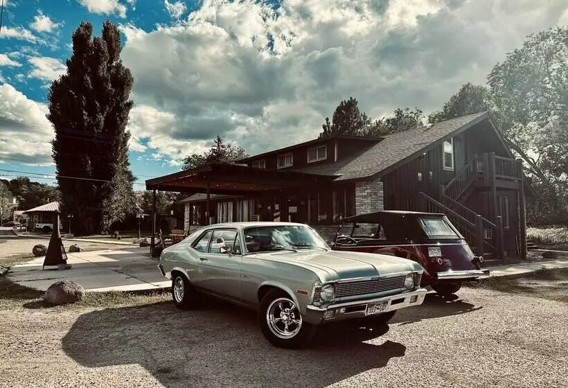 Hotelli Moosehead Lodge & Cabins