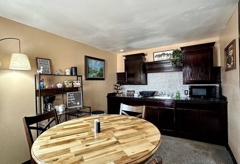 فندق Moosehead Lodge & Cabins