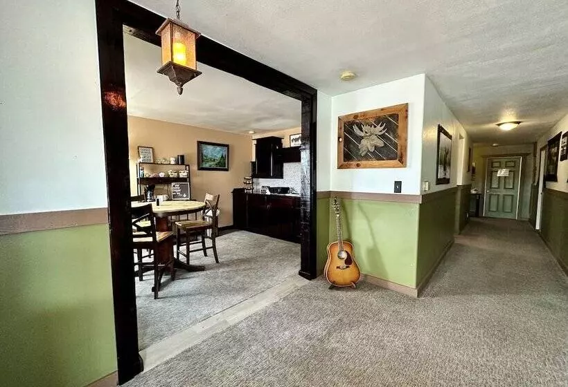 Hotelli Moosehead Lodge & Cabins