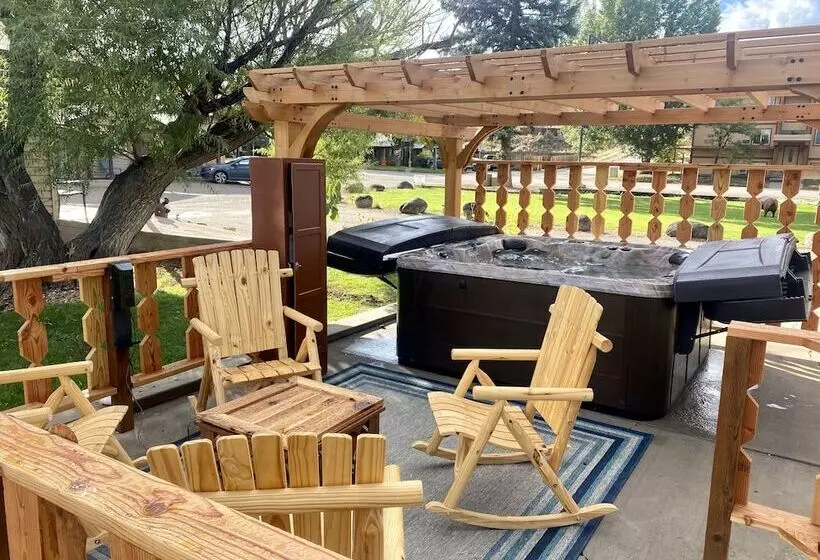 Hotelli Moosehead Lodge & Cabins