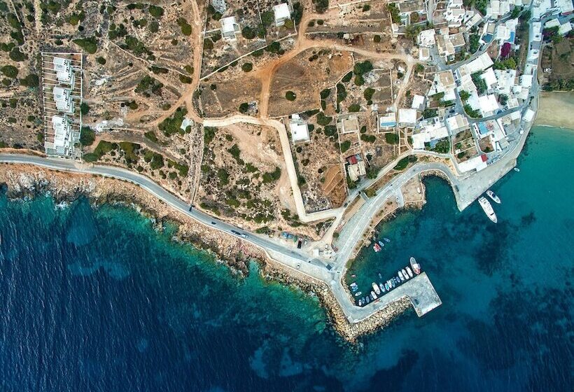 Hotel Pahivouni Studios & Suites