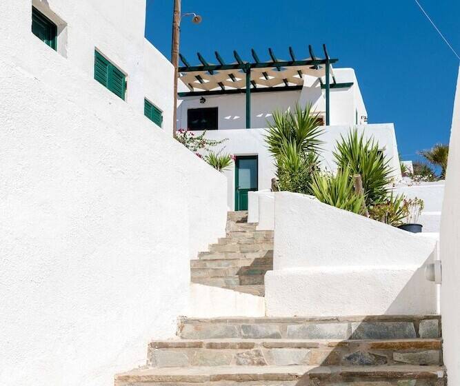 Hotel Pahivouni Studios & Suites