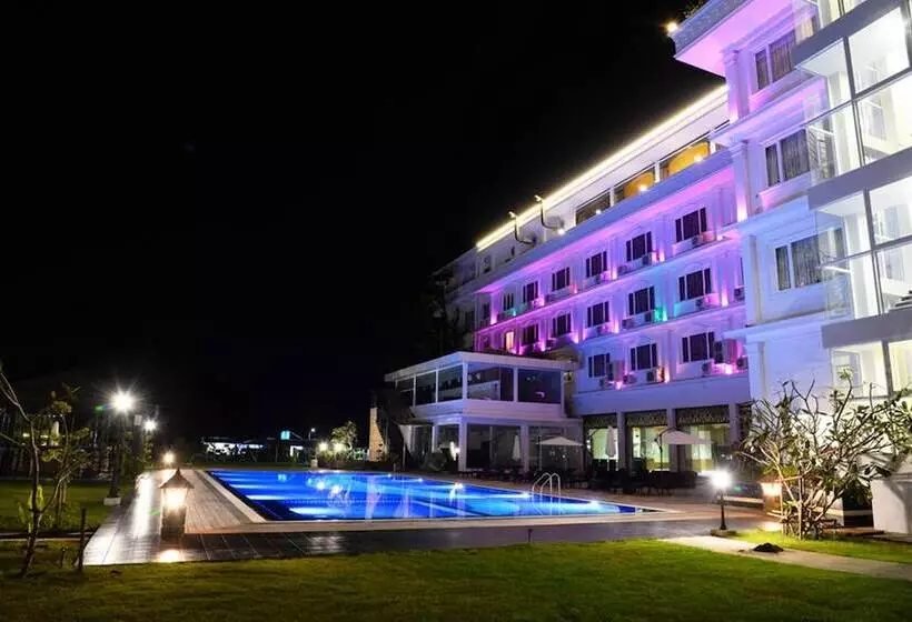 هتل Royal Hinthar