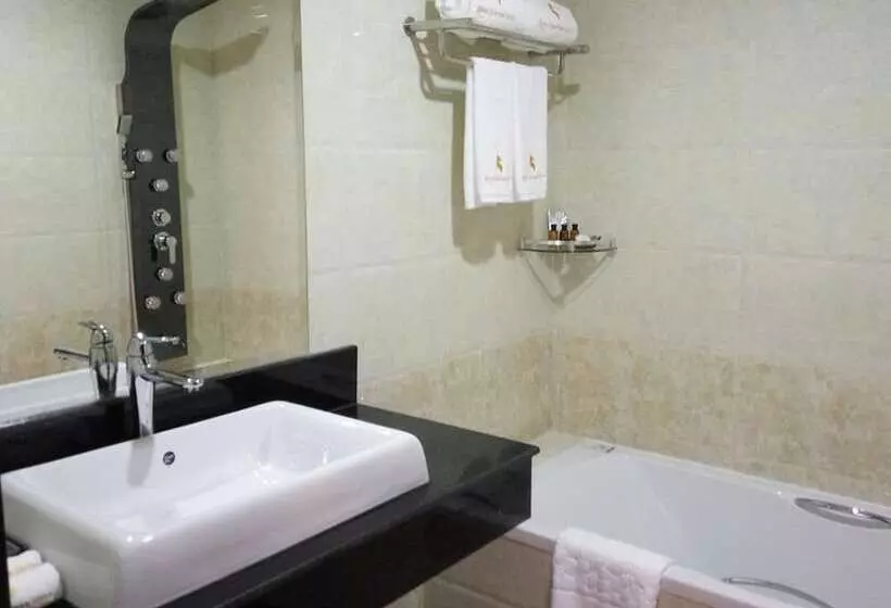 هتل Royal Hinthar