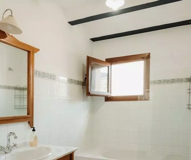 Maaseutuhotelli Caserío Inazares