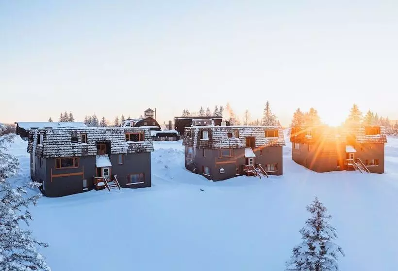 Hotelli Snowriver Mountain Resort