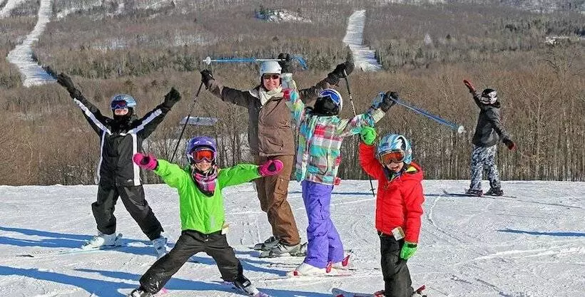 Hotelli Snowriver Mountain Resort