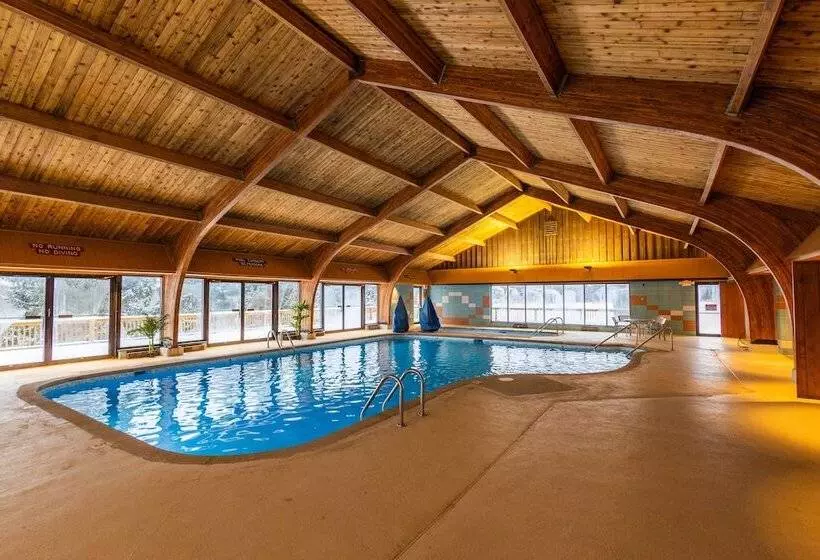 Hotelli Snowriver Mountain Resort