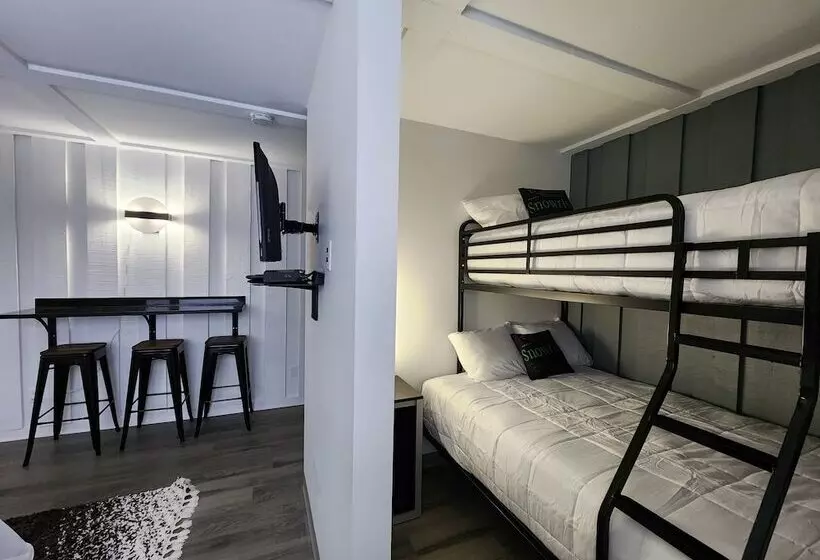 Hotelli Snowriver Mountain Resort