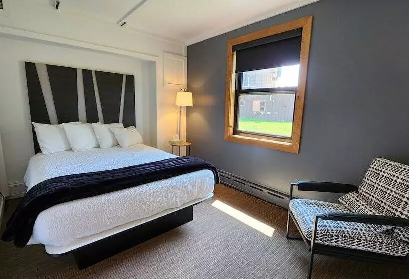 Hotelli Snowriver Mountain Resort