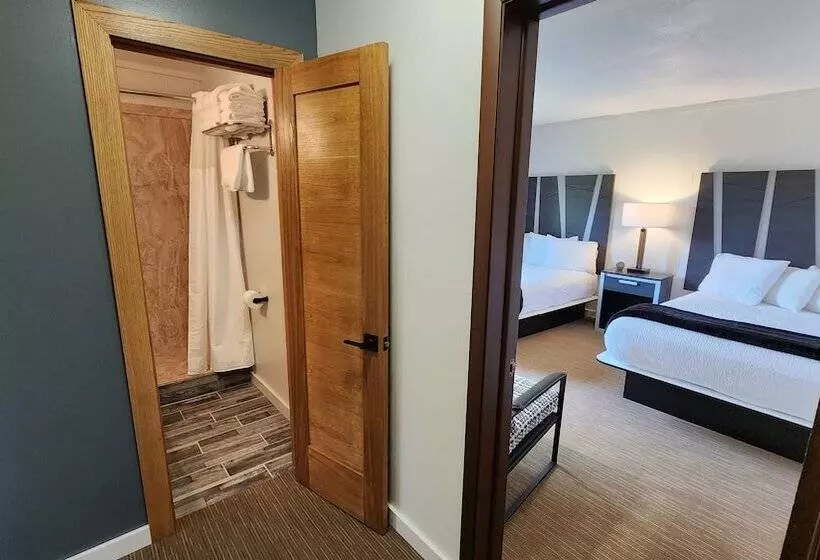 Hotelli Snowriver Mountain Resort