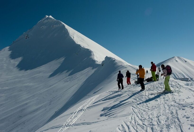 هتل The Northern Comfort Inn