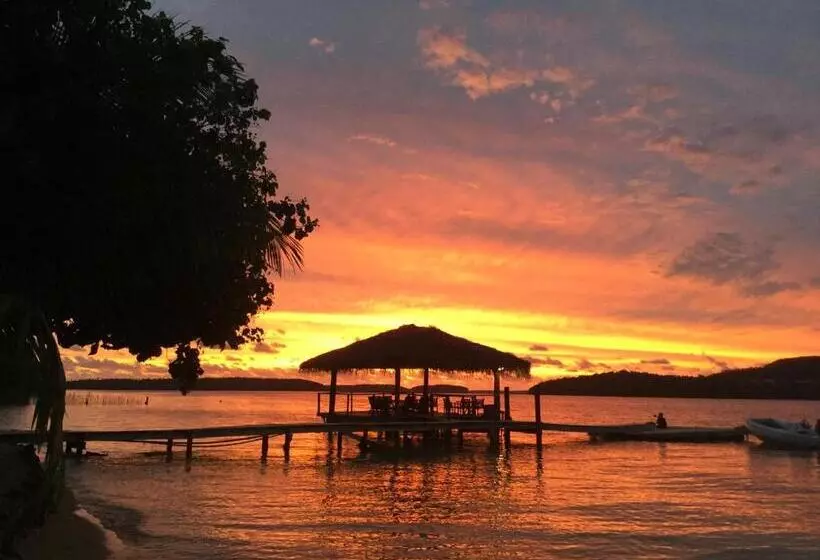 هتل Tongan Beach Resort