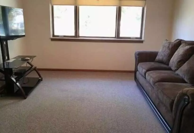 Motelli Lewellen Lodge