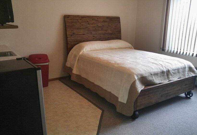 מוטל Lewellen Lodge