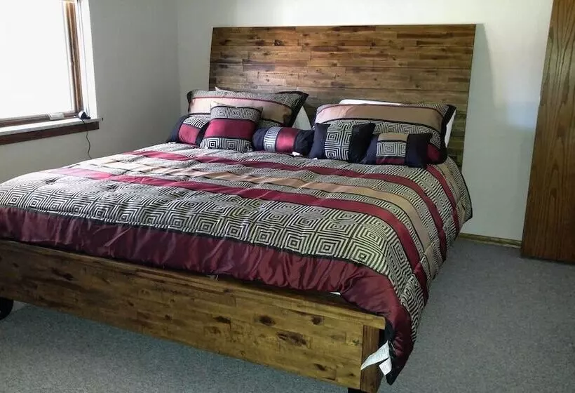 Motelli Lewellen Lodge