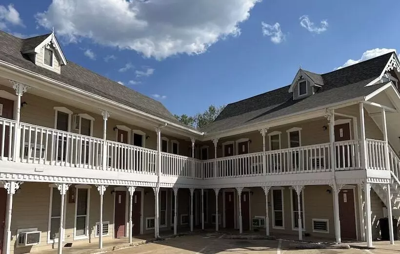 Motelli Victorian Inn