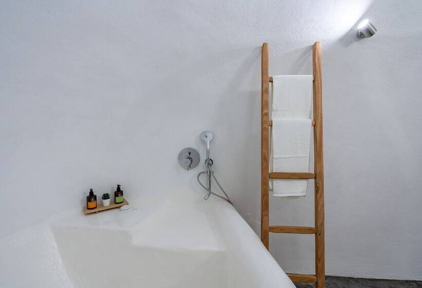 Pension (Hôtel basse catégorie) Akron Cliff Suite