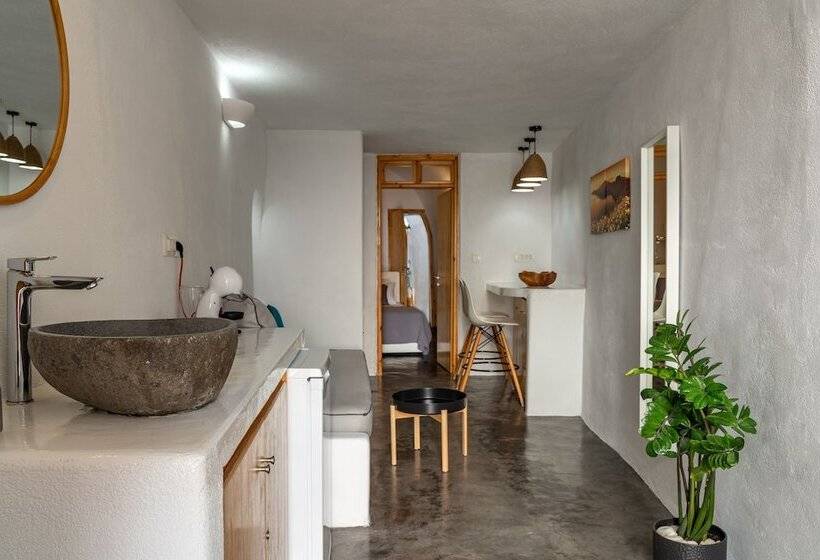 Pension (Hôtel basse catégorie) Akron Cliff Suite