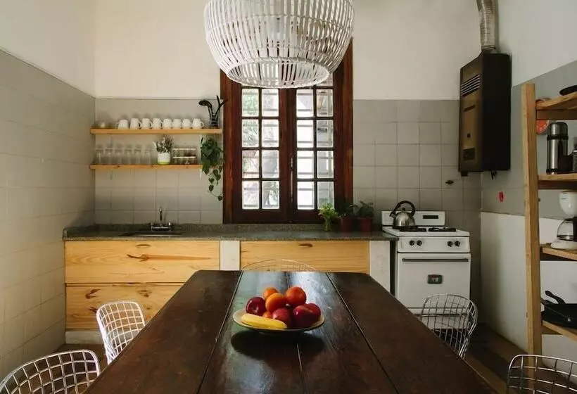 پانسیون Casa Helsinki Guest House