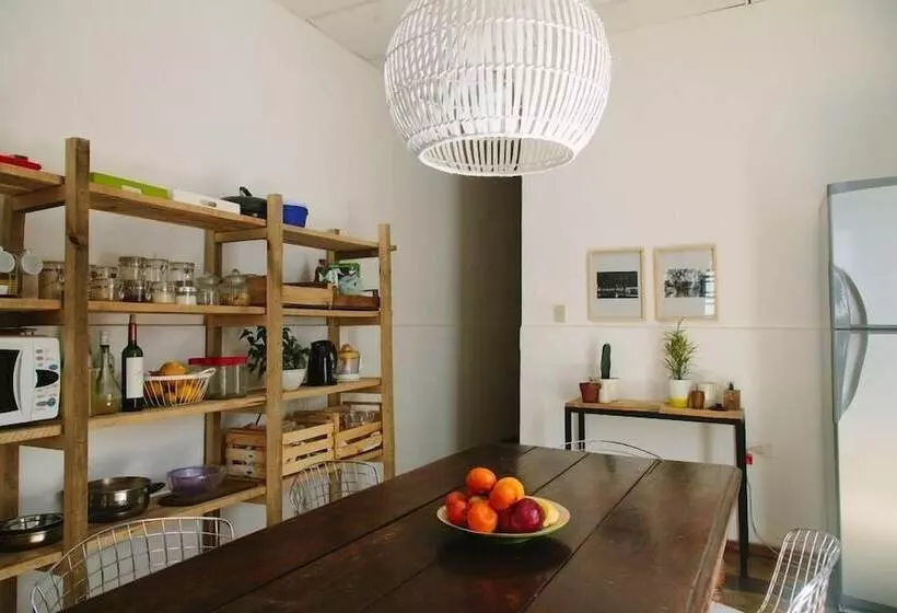 پانسیون Casa Helsinki Guest House