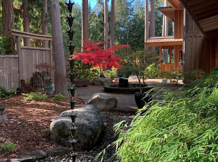 פנסיון Shades Of Jade Inn And Spa