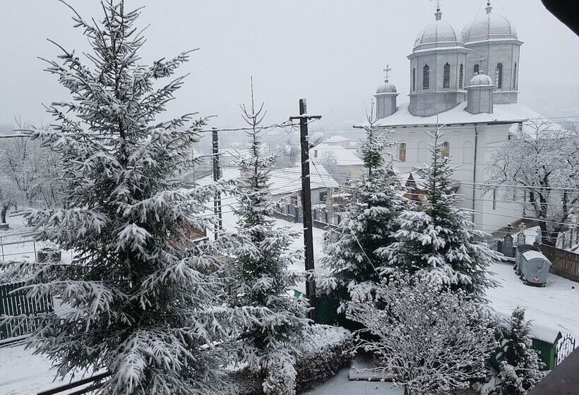 Pensiunea Agroturistica Piscul Soarelui
